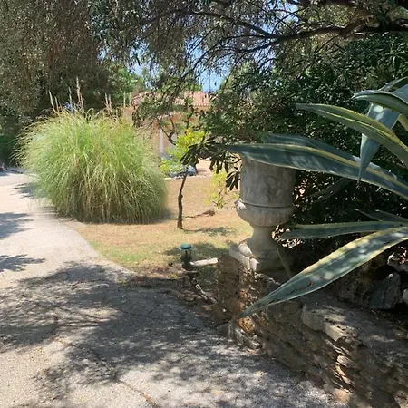 Lesabledondine Holiday home Le Lavandou